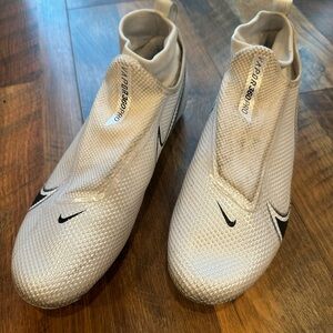 Nike Vapor Edge Pro 360 cleats men’s 8.5